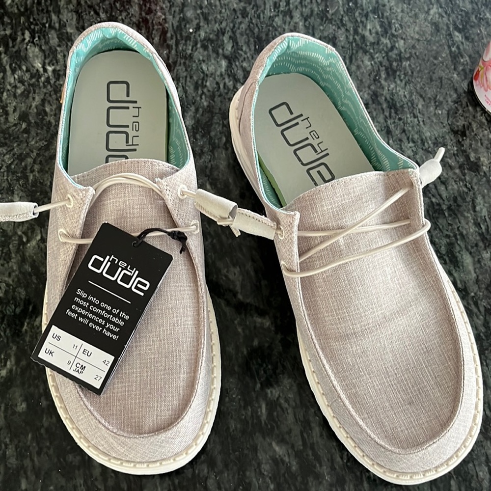 Brand new never worn hey dudes